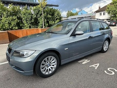 Bild des Angebotes BMW 320 Baureihe 3 Touring 320i*1Hand*AHK*TÜV NEU