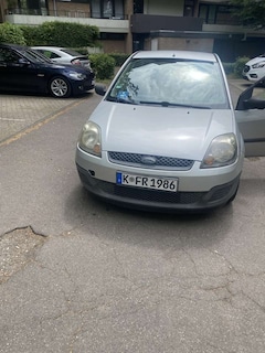 Ford Fiesta Futura 2
