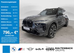Bild des Angebotes BMW X7 M 60i FACEL. PANO AHK HUD 360° LED STANDHZ