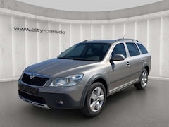 Skoda Octavia Combi Scout 4X4*PDC*AHK*1.Hand