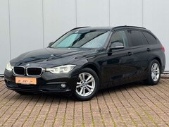 Bild des Angebotes BMW 318 d Touring LED NAVI SZH PDC SCHH. KLIMA