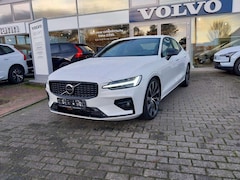 Bild des Angebotes Volvo S60 B5 Ultimate Dark AWD "Standheizung"