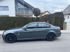 Bild des Angebotes BMW 320 320i