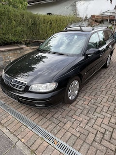 Opel Omega Caravan 2.2 16 V , AHK, TÜV Neu