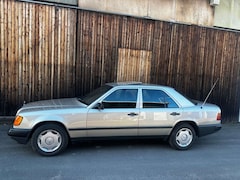 Bild des Angebotes Mercedes-Benz 250 Turbodiesel