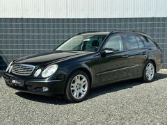 Bild des Angebotes Mercedes-Benz E 320 CDI T ELEGANCE AHK Leder TÜV 10/2027