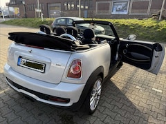 Bild des Angebotes MINI John Cooper Works Cabrio
