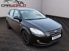 Bild des Angebotes Kia Ceed / cee'd - TÜV NEU - 2. Hand - Klimaanlage
