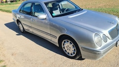 Bild des Angebotes Mercedes-Benz E 270 CDI Elegance klim tempo s.dach s heft 1 hand