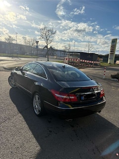 Mercedes-Benz E 350 CDI DPF 4Matic BlueEFFICIENCY 7G-TRONIC Elegance