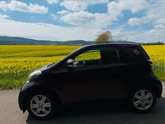 Bild des Angebotes Toyota iQ Toyota IQ - Perfekte Stadtfahrzeug Parkplatzwunder