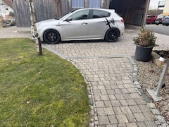 Bild des Angebotes Alfa Romeo Giulietta 1.8 TBi 16V TCT Quadrifoglio Verde