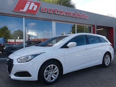 Bild des Angebotes Hyundai i40 cw blue Classic Kombi Klima*PDC*ab 129€