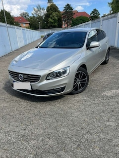 Bild des Angebotes Volvo V60 D3 Geartronic Linje Svart