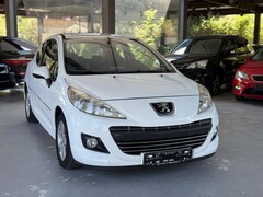 Bild des Angebotes Peugeot 207 Urban Style-Klima-8 Fach Bereift