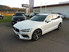Bild des Angebotes Volvo V60 Kombi  B4 Core/ Fahrassistenten
