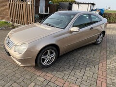 Bild des Angebotes Mercedes-Benz C 200 C 200 Kompressor Sportcoupe