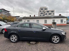Bild des Angebotes Volvo S60 2.0d Lim. Kinetic~R-Design Paket~Leder