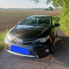 Bild des Angebotes Toyota Auris Hybrid Life+