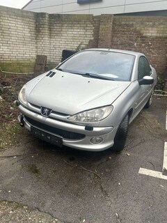 Bild des Angebotes Peugeot 206 CC 135