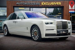Rolls-Royce Phantom 6.7 V12 Starlight Headliner Rear Theatre