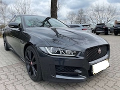 Bild des Angebotes Jaguar XE R-Sport