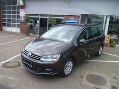 Bild des Angebotes VW Sharan Comfortline  3 Zonen Klimaautomatik