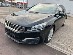 Bild des Angebotes Peugeot 508 SW AUT+SCHECKHEFT+PDC+TEMP+ NAVI+PANO+XEN
