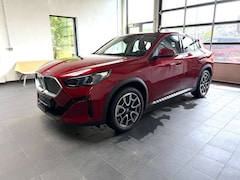 Bild des Angebotes BMW iX2 30 xDrive  Leder Vernasca_Headup_AHK_el.Aktivsitz