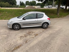 Bild des Angebotes Peugeot 206 Urban Move Klima wenig gelaufen