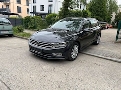 Bild des Angebotes VW Passat Variant VW PASSAT 2.0 TDI KOMBI AUTOMATIK WENIG KILOMETER