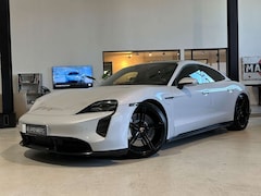 Bild des Angebotes Porsche Taycan Turbo *Pano,HUD,Sport Chrono,BOSE,ACC*