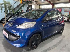 Bild des Angebotes Peugeot 107 1.0*EINPARKHILFE*ALLWETTER*EURO 4*TÜV NEU