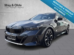 Bild des Angebotes BMW 520 i Touring M Sport LED Navi AHK HuD ACC Pano