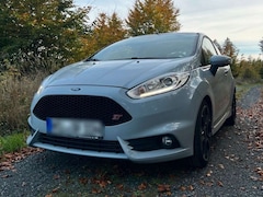 Bild des Angebotes Ford Fiesta 1.6 EcoBoost ST200