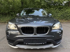 Bild des Angebotes BMW X1 18dxDrive Sportpaket Bixenon Navi Kamera Tempomat