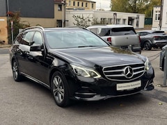 Bild des Angebotes Mercedes-Benz E 250 4M Avantgarde Aut. Comand Schiebedach AHK