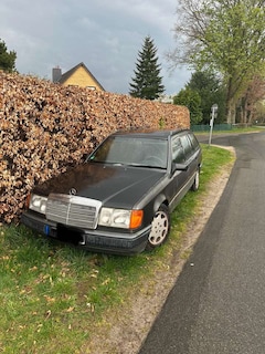 Bild des Angebotes Mercedes-Benz E 230 AHK, elektr. Fensterheber, Schiebedach