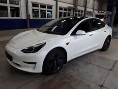 Bild des Angebotes Tesla Model 3 RWD Batterie 94,7 % Erw. Autopilot 8fach bereift