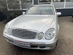 Bild des Angebotes Mercedes-Benz E 240 V6 Elegance Limousine Voll MB S-Heft Top Gepflegt