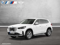 Bild des Angebotes BMW iX1 eDrive20  xLine DAB LED RFK Komfortzg. Shz