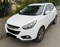 Bild des Angebotes Hyundai iX35 2.0 CRDi 4WD Automatik Trend