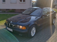 Bild des Angebotes BMW 316 316I Comfort Edition TÜV Neu / Schiebedach