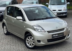 Bild des Angebotes Daihatsu Sirion 1.3 Automatik Allrad 4X4 76.000km Klima 8-fach