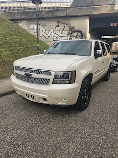 Bild des Angebotes Chevrolet Suburban 2WD LTZ klima xenon navi 22 zoll 7 Sitzer