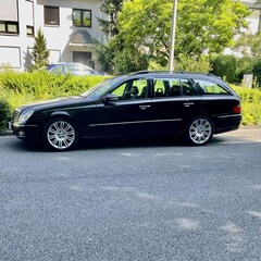Bild des Angebotes Mercedes-Benz E 350 E 350 T CGI (211.257)