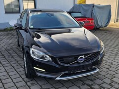 Bild des Angebotes Volvo V60 Cross Country Momentum/TÜV 10/2027