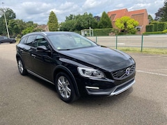 Bild des Angebotes Volvo V60 Cross Country Momentum/TÜV 10/2027