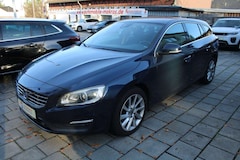 Bild des Angebotes Volvo V60 V60 D4 Geartronic Momentum BiXenon Navigation Rück