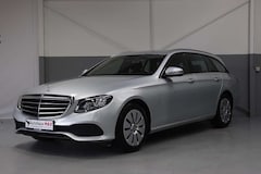 Bild des Angebotes Mercedes-Benz E 220 d~SZH~Tempo~Kamera~Widescreen~MFL~NAVI~